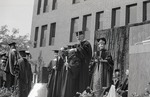 1987 Commencement 412